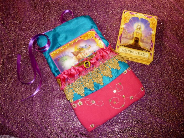 Tarot Card and Oracle Card Wrap Clutch Bag - Padded - Keepsafe - Exquisite Pink