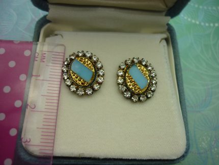 Vintage Crystal Earrings -