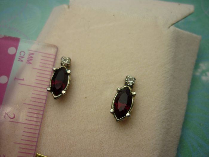 Vintage Crystal Earrings - Red Jewel