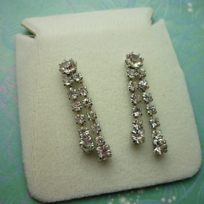 Vintage Crystal Earrings - Sparkling Crystals