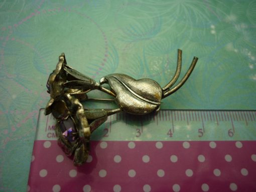Vintage Elegance Flower Brooch - Vintage Brooch - Purple Jewels - Unique Gift - Mothers Day Gift - Flower Brooch